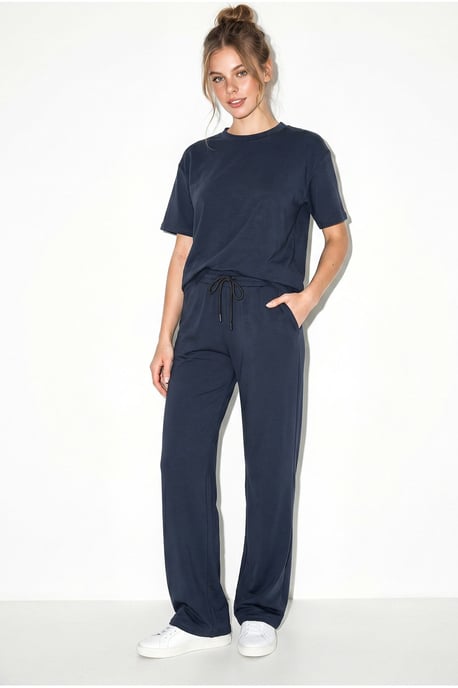 T-Shirt mit Rundhalsausschnitt und Hose im Zwei-Teile-Set - Image 5