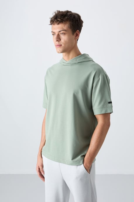 Oversized Kapuzen-T-Shirt mit kurzen Ärmeln - Image 2