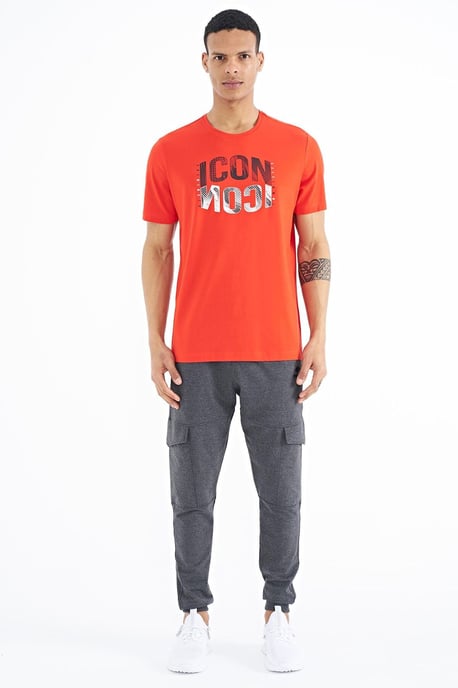 Bedrucktes Rundhalsausschnitt T-Shirt mit Patch - Image 2