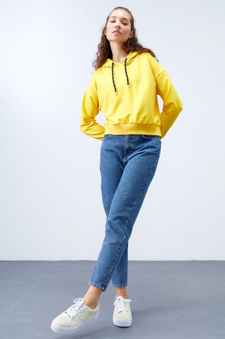 Lässiges Kapuzensweatshirt mit Bindegürtel - Image 4