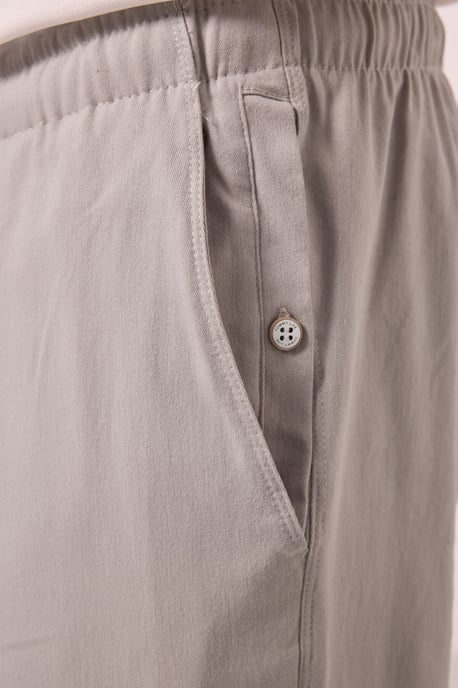 Herren Chinos mit geradem Schnitt aus Gabardine - Image 6