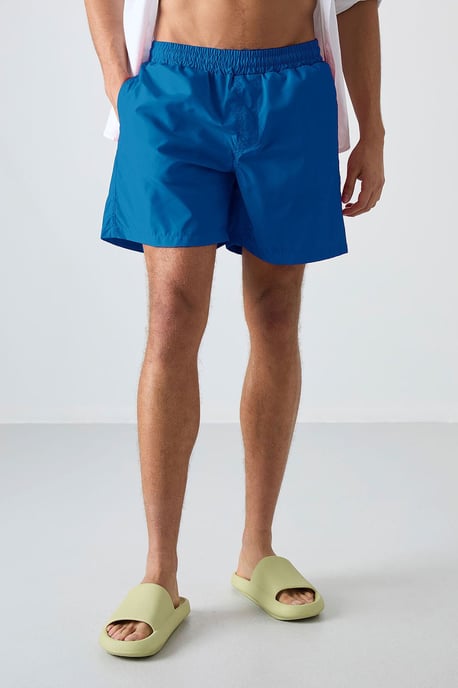 Herren Einteiler mit Shorts zum Hineinschlüpfen - Image 5