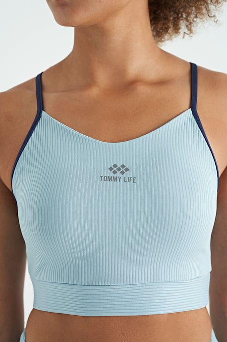 Tailliertes ärmelloses Sport-Crop-Top - Image 5