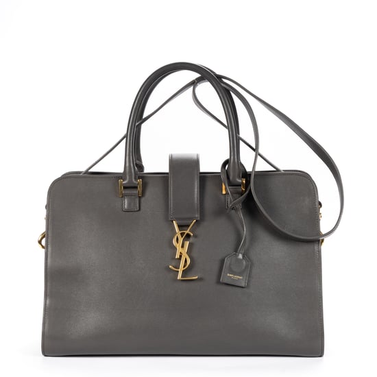 Medium Classic Y Cabas Medium Schultertasche - Image 1