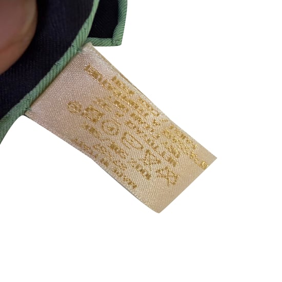 Cartier Panthère Seidenschal mit Pixelmotiv in Mehrfarbenoptik - Image 3