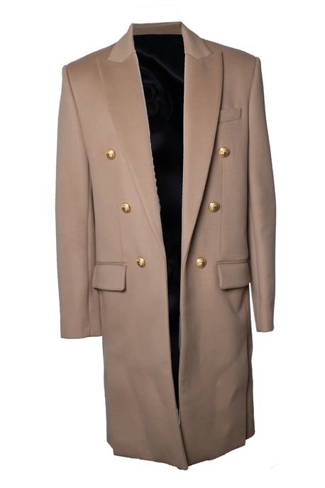 Balmain, beigefarbener Wollmantel mit goldenen Knöpfen - Image 1