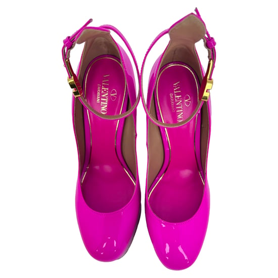 Valentino Garavani Tan-Go Plateau-Pumps aus rosa Lackleder - Image 5