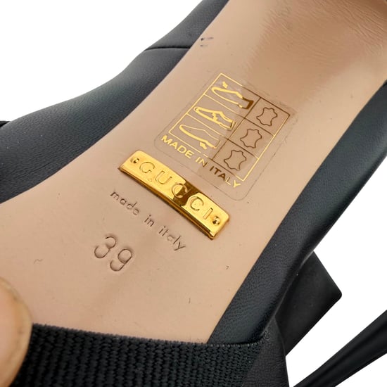 Gucci Elaisa Pumps aus schwarzem Leder mit Schleifendetail und Kristallverzierungen - Image 5