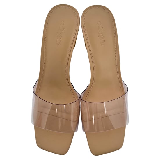 Cult Gaia Jila Blockabsatz-Sandalen mit transparentem Riemen aus beigem Leder - Image 4