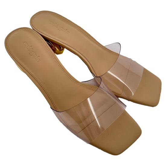 Cult Gaia Jila Blockabsatz-Sandalen mit transparentem Riemen aus beigem Leder - Image 5