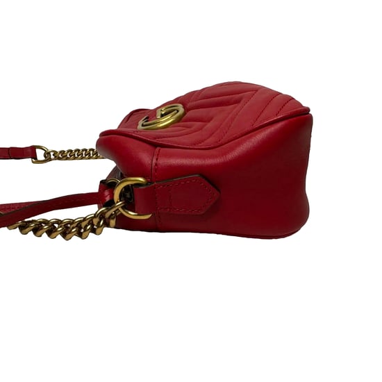 Gucci Gekachelte Marmont Kleine Kameratasche aus rotem Leder - Image 5