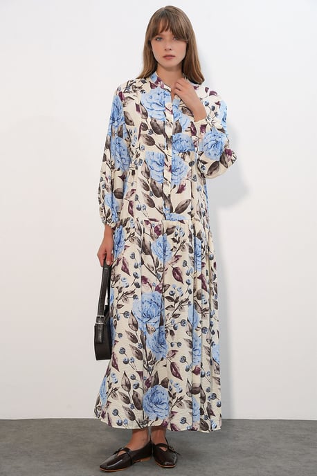Blumiges Maxikleid mit Mandarinkragen - Image 4