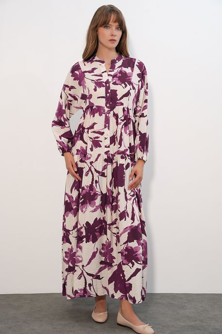Blumiges Maxikleid mit Mandarinkragen - Image 1