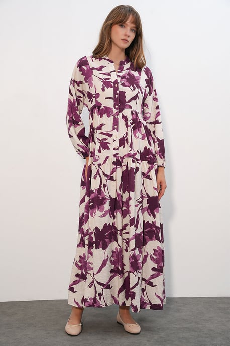 Blumiges Maxikleid mit Mandarinkragen - Image 2
