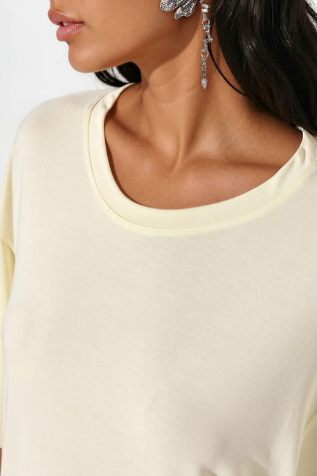 T-Shirt mit Schlitzdetails und Rundhalsausschnitt, kurzarm - Image 4
