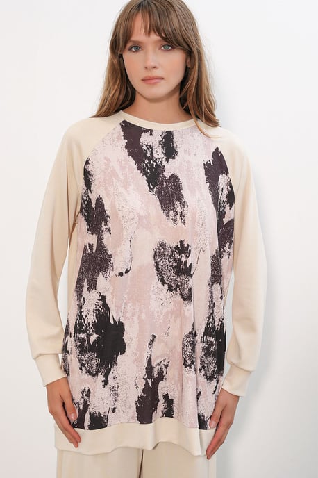 Oversize Tunika mit abstraktem Print und Hose Set - Image 2