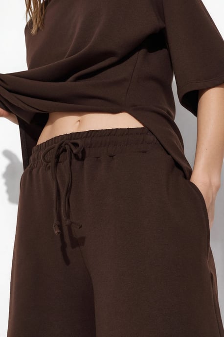 Sweat-Shorts mit Kordelzug in mittlerer Taille - Image 4