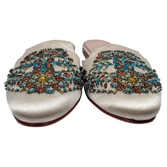 Oscar De La Renta verzierte Pantoletten aus weißem Satin - Image 2
