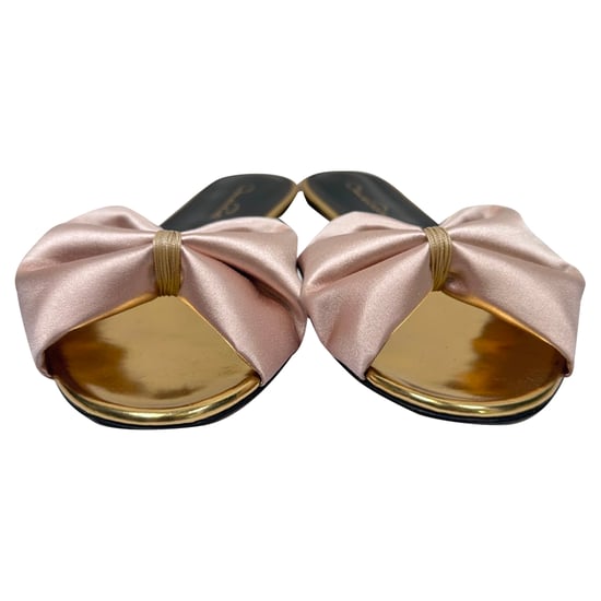 Oscar De La Renta Slide-Sandalen mit Schleifenakzent in rosa Satin - Image 2