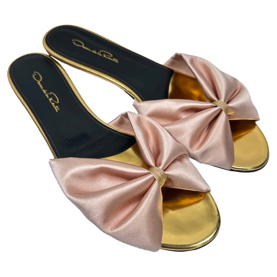 Oscar De La Renta Slide-Sandalen mit Schleifenakzent in rosa Satin - Image 5