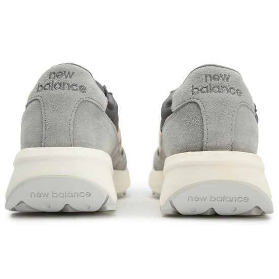 New Balance 370 Sneaker - Image 3