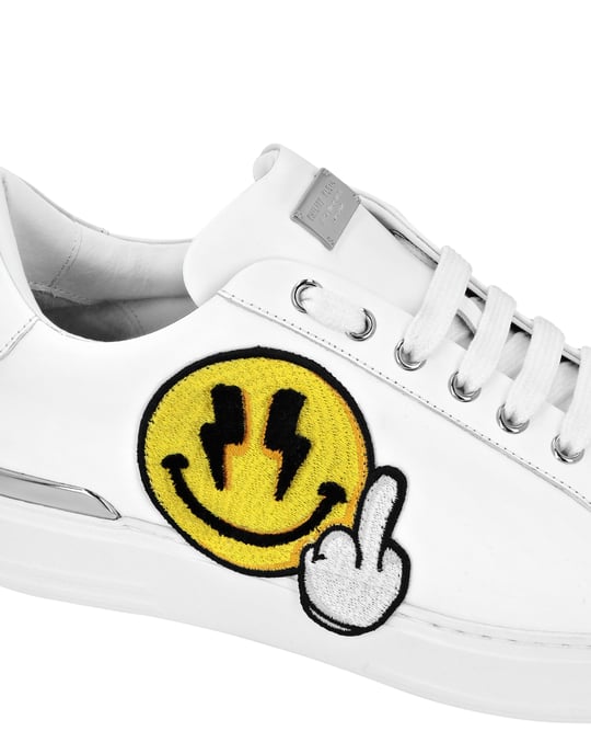 Low-Top-Sneaker Smile - Image 2