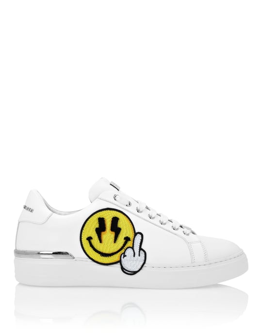 Low-Top-Sneaker Smile - Image 3