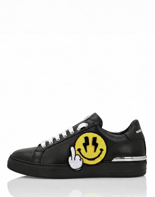 Low-Top-Sneaker Smile - Image 3