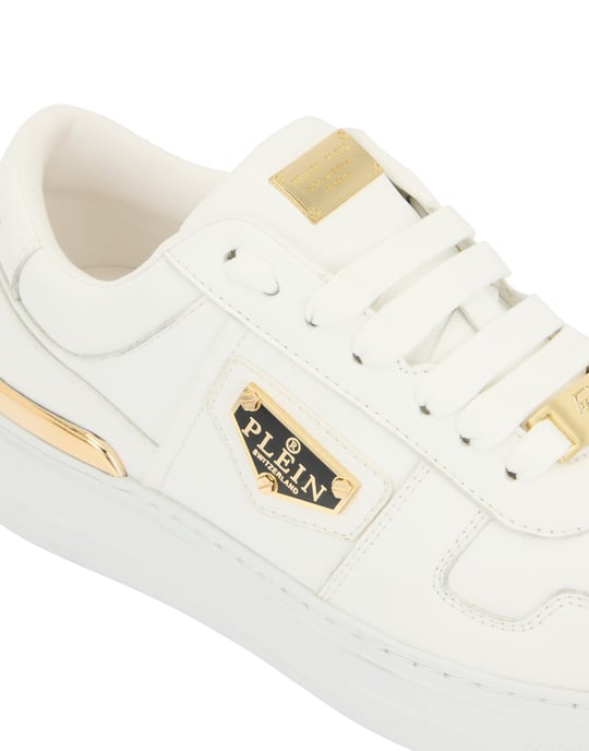 Low-Top-Sneaker - Image 2