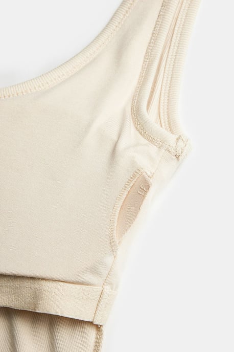 Slim Fit Ärmellose Jersey Cami Bluse - Image 5
