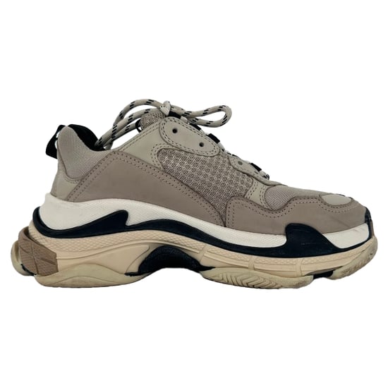 Balenciaga Triple S Sneakers in Khaki Wildleder - Image 1