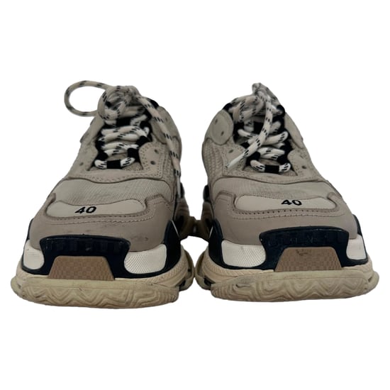 Balenciaga Triple S Sneakers in Khaki Wildleder - Image 2