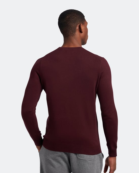 Lyle & Scott Baumwolle-Merino-Pullover mit Rundhalsausschnitt in Burgunderrot - Image 3