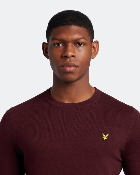Lyle & Scott Baumwolle-Merino-Pullover mit Rundhalsausschnitt in Burgunderrot - Image 4