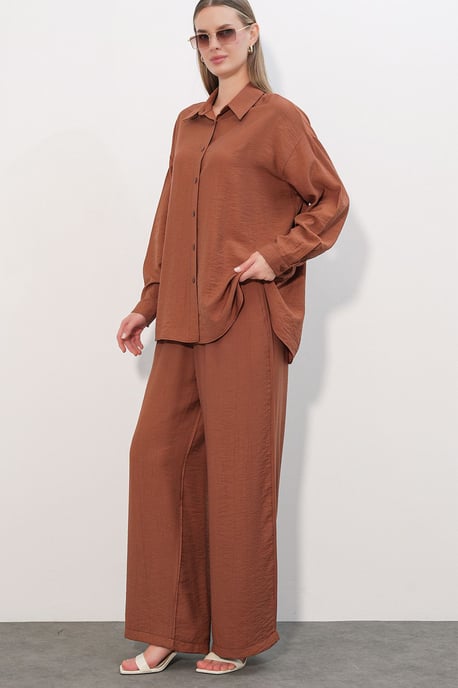 Strukturiertes Button-Down Langarmhemd - Image 4