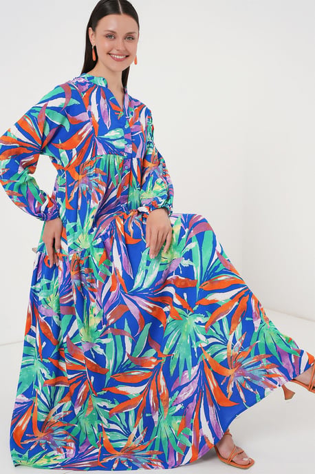 Gemustertes V-Ausschnitt-Maxikleid mit Knopfverschluss - Image 2