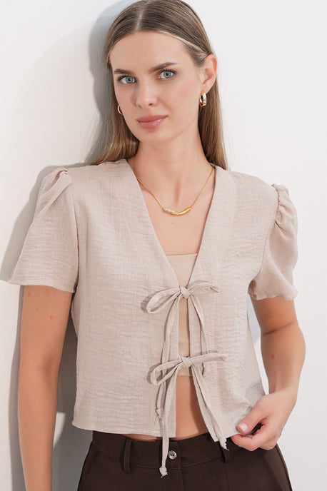 Strukturiertes V-Ausschnitt Leinen-Mix Crop Top - Image 3