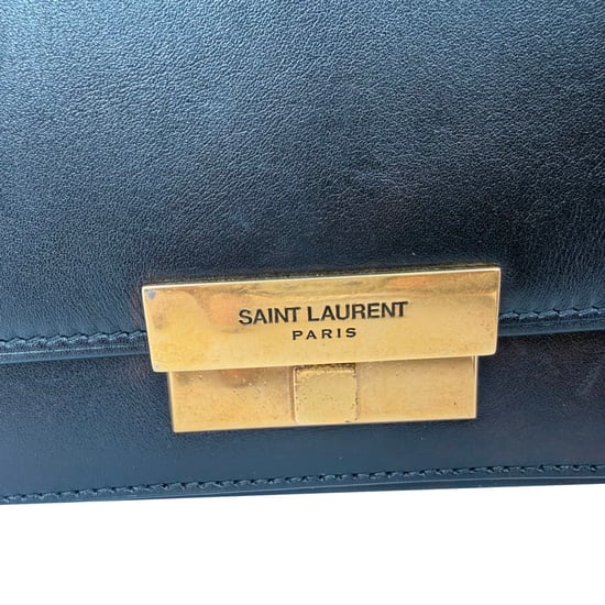 Kleine Betty Satchel-Tasche von Saint Laurent aus schwarzem Leder - Image 4