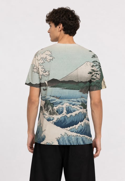 Sea of Satta T-Shirt mit beidseitigem Druck - Image 3
