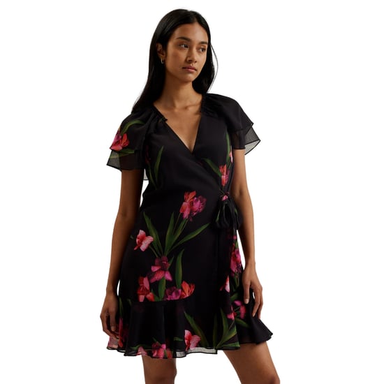 Ted Baker Fascia Minikleid mit Engelsärmeln und Wickeloptik - Schwarz - Image 2