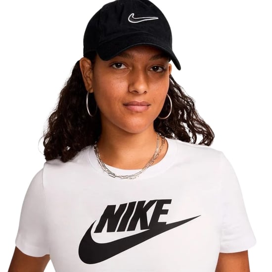 Nike Sportswear Essentials Logo Weißes T-shirt - Image 4