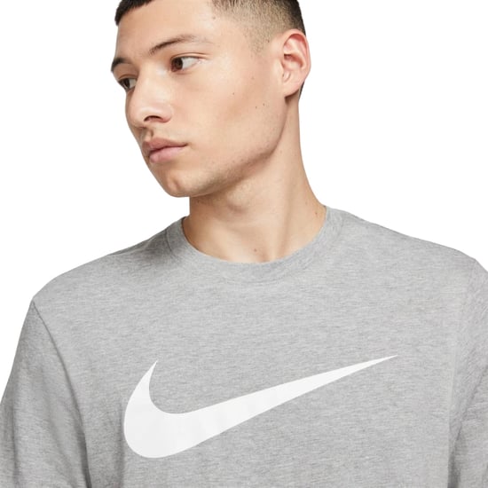 Nike Sportswear Swoosh Graues T-shirt - Image 3