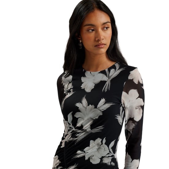 Ted Baker Marliyy Bedrucktes, Figurbetontes, Gerafftes Schwarzes Kleid Aus Mesh - Image 5