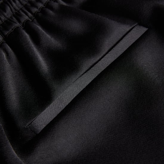 Ted Baker Natori Satin Slim Taper Jogginghose, Schwarz - Image 4