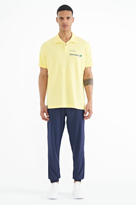Herren Baumwoll-Polo-T-Shirt mit Textdruck - Image 2