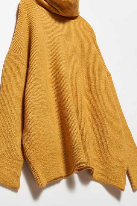 Übergroßer gerippter Rollkragenpullover - Image 3