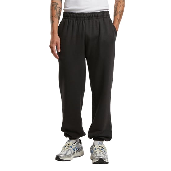 Urban Classics - "Basic Essential" Trainingshose für Herren (Schwarz) - Image 1