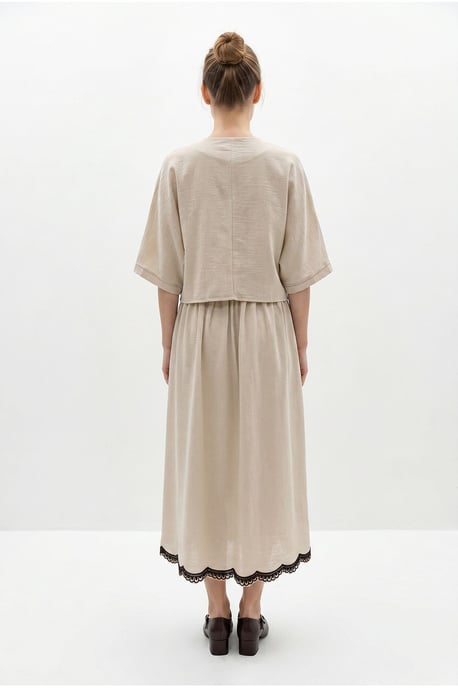 Übergröße V-Ausschnitt Besticktes 3/4-Arm Shirt und Weite Bein Hose Set - Image 5