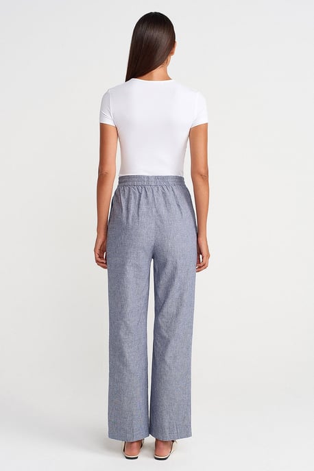 Weite Tencel-Hose mit Kordelzugbund - Image 2