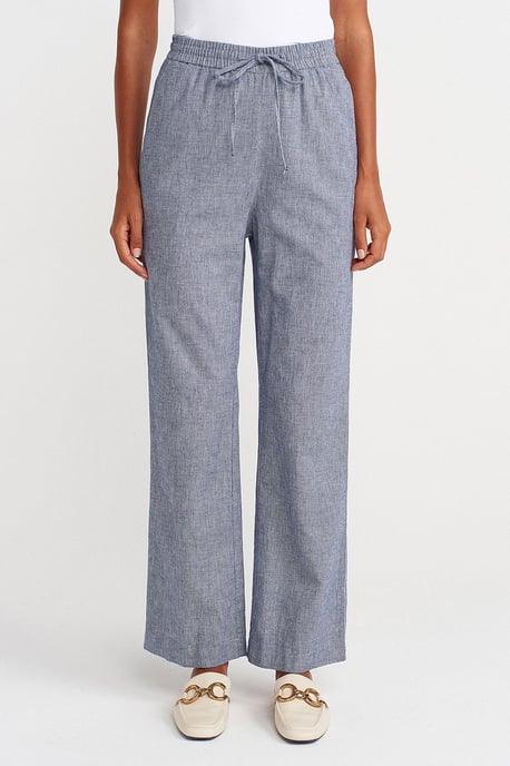Weite Tencel-Hose mit Kordelzugbund - Image 4